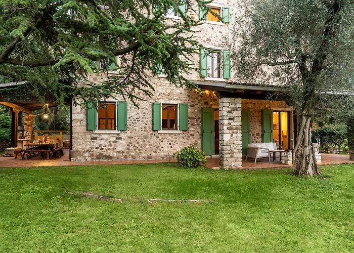 Il Belcanto With Pool